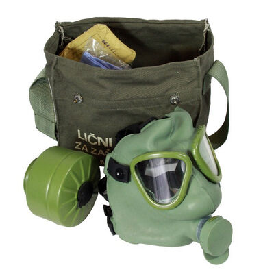 Serbian Gas Mask w/Filter/Bag