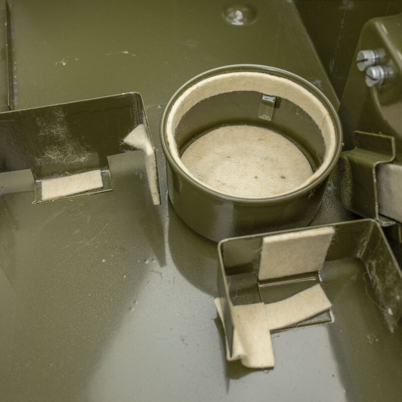 Czech Army Metal Medical Box | SPIRETA-V image number 7
